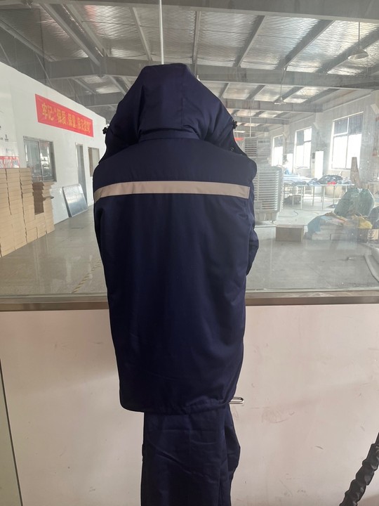 港龙石化羽绒服(图5)